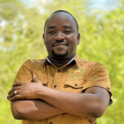DR. GABRIEL MAYENGO